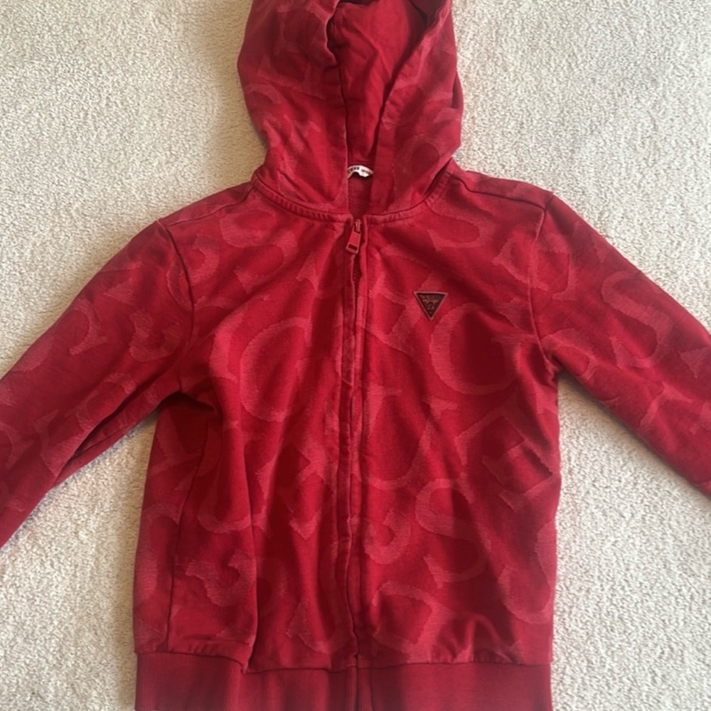 Kids  Guess Sweatshirt Size 7